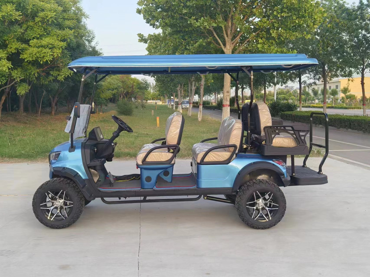 New Electric Golf Cart 6-Seat: Source factory customizing to your premium, innovative and green travel