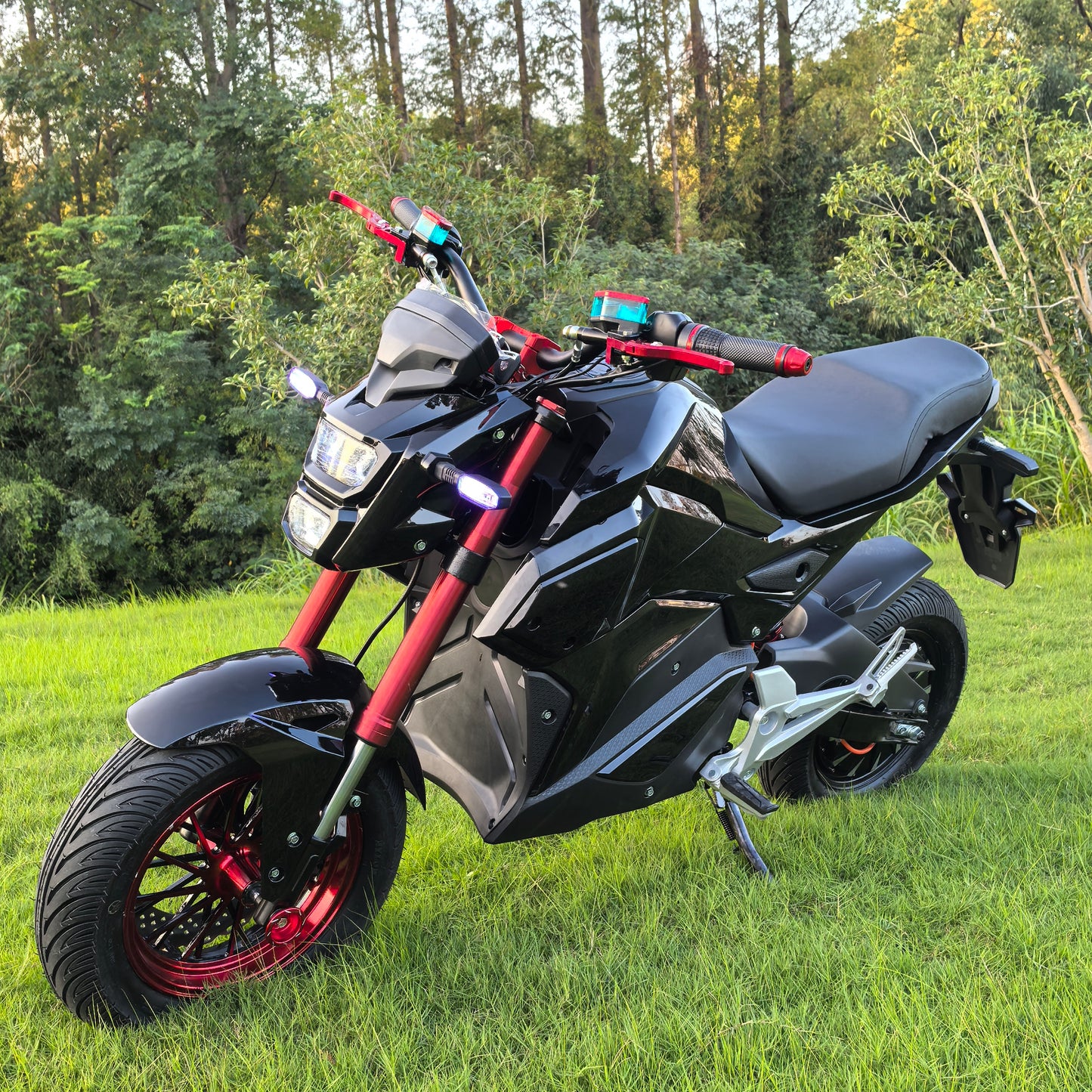 New Bentian electric motorcycle, fast racing, off-road, factory price, energy saving